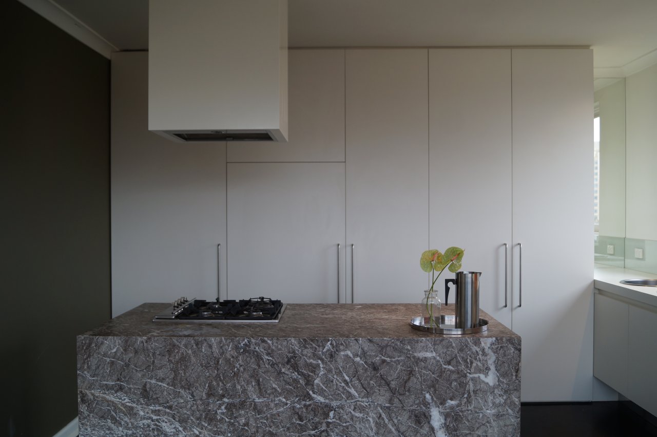Kensington Road Apartment — kitchen